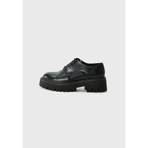 W fB[X T_ V[Y Casual lace-ups - black