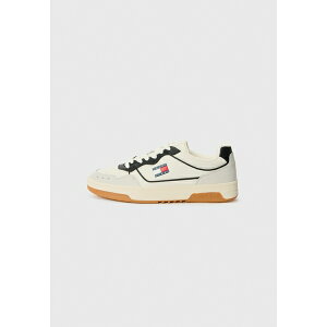 g~[qtBK[ Y Xj[J[ V[Y TJM CUPSOLE ELEVATED - Trainers - ivory