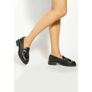 f[h fB[X Xb|E[t@[ V[Y GRACELYN WIDE FIT CLEATED TASSEL TRIM - Slip-ons - black