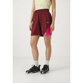 ナイキ レディース テニス スポーツ ISOFLY SHORT - Sports shorts - dark team red/alchemy pink/soft yellow