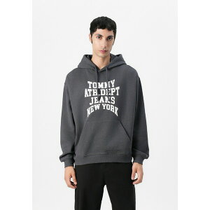 g~[qtBK[ Y p[J[EXEFbgVc AE^[ VARSITY HOOD - Sweatshirt - washed black