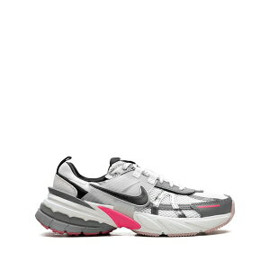 �i�C�L ���f�B�[�X �X�j�[�J�[ �V���[�Y V2k run year of the dragon sneakers White