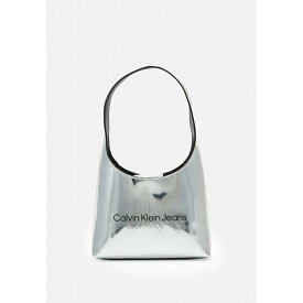 カルバンクライン レディース ハンドバッグ バッグ SCULPTED SHOULDERBAG - Handbag - silver-coloured