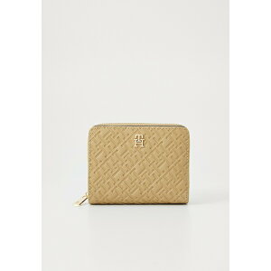 g~[ qtBK[ fB[X z ANZT[ ICON FLAP MONO - Wallet - safari canvas