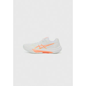 AVbNX Y tBbglX X|[c SKY ELITE 3 - Volleyball shoes - white/vivid coral