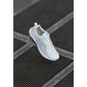�A�V�b�N�X �����Y �X�j�[�J�[ �V���[�Y GEL-QUANTUM 180 VIII UNISEX - Trainers - white/piedmont grey