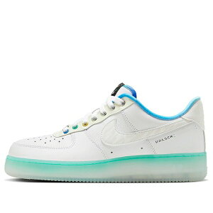 Nike �i�C�L �����Y �X�j�[�J�[ �yNike Air Force 1 07 Low PRM 'Unlock Your Space' FJ7066-114�z �T�C�Y US_9(27.0cm)