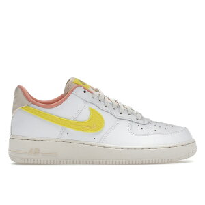 Nike �i�C�L ���f�B�[�X �X�j�[�J�[ �yNike Air Force 1 Low '07 LX Mini Mama (Women's)�z �T�C�Y US_8(25.0cm) White/Phantom/Pearl White/Yellow Strike