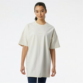 【送料無料】 ニューバランス レディース Tシャツ トップス Logo T Shirt Beige