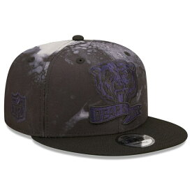 ニューエラ メンズ 帽子 アクセサリー Chicago Bears New Era Ink Dye 2022 Sideline 9FIFTY Snapback Hat Black