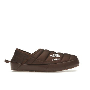 The North Face m[XtFCX fB[X Xj[J[ yThe North Face Thermoball Traction Mule V SKIMS Cocoa (Women's)z TCY US_W_10 Cocoa