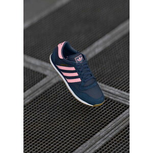 AfB_XIWiX fB[X Xj[J[ V[Y GALAXY OG - Trainers - trace blue/glow pink/night indigo