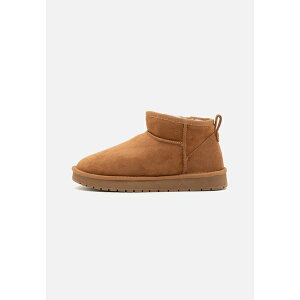 R[CbgXvO fB[X u[c V[Y JAMIELEE - Winter boots - camel