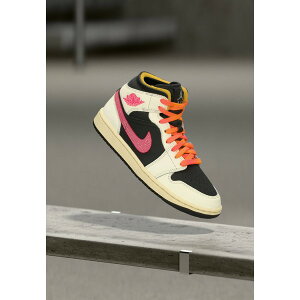 �W���[�_�� �����Y �X�j�[�J�[ �V���[�Y AIR JORDAN 1 MID SE - High-top trainers - pale ivory/racer pink/black/university red
