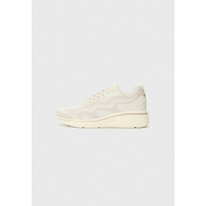 タマリス レディース スニーカー シューズ Trainers - ivory