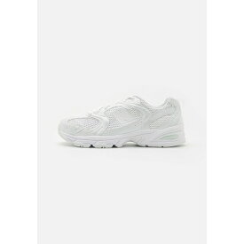 ニューバランス レディース スニーカー シューズ 530 UNISEX - Trainers - white