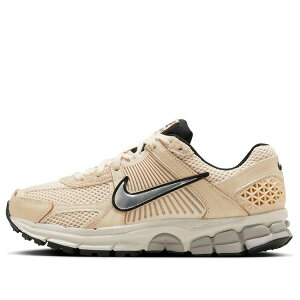 Nike �i�C�L ���f�B�[�X �X�j�[�J�[ Pearl White/Chrome/Light Bone �y(WMNS) Nike Air Zoom Vomero 5 'Pearl White Chrome' FN6742-200�z �T�C�Y US_5.5(22.5cm)