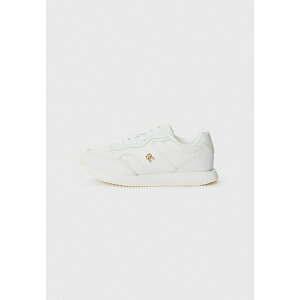 g~[ qtBK[ fB[X Xj[J[ V[Y Trainers - white