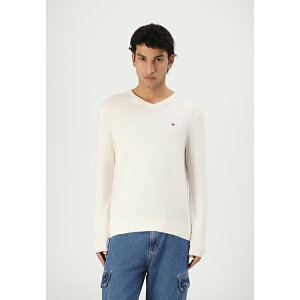 g~[ qtBK[ Y T_ V[Y ESSENTIAL V NECK - Jumper - ivory petal