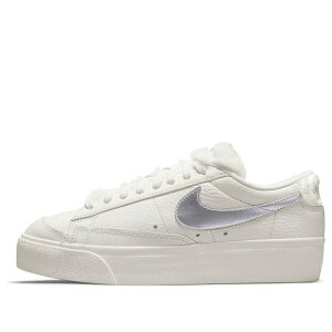 Nike �i�C�L ���f�B�[�X �X�j�[�J�[ White/Silver �y(WMNS) Nike Blazer Low Platform 'Faux Sherpa Fur' DO8993-100�z �T�C�Y US_W_10