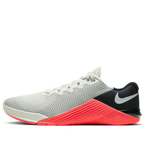 Nike �i�C�L �����Y �X�j�[�J�[ �yNike Metcon 5 'Spruce Aura Laser Crimson' AQ1189-060�z �T�C�Y US_5(23.0cm)