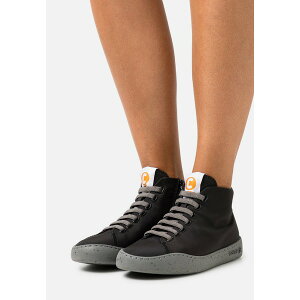 �J���y�[�� ���f�B�[�X �X�j�[�J�[ �V���[�Y PEU TOURING - High-top trainers - black