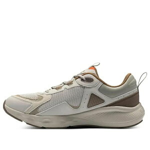 Under Armour A_[A[}[ Y Xj[J[ yUnder Armour Charged Vantage SE 'Sand Brown' 3028446-101z TCY US_9(27.0cm)