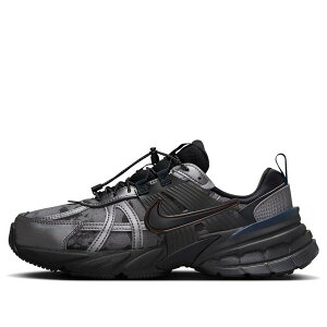 Nike �i�C�L ���f�B�[�X �X�j�[�J�[ �y(WMNS) Nike V2K Run 'Metallic Dark Grey' HQ4053-001�z �T�C�Y US_8(25.0cm)