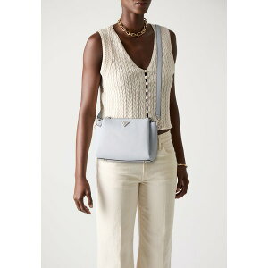 QX fB[X V_[obO obO NOELLE II TRI COMP CROSSBODY - Cross body bag - misty blue