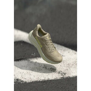 zJIlIl Y tBbglX X|[c CLIFTON 10 - Road running shoes - raw linen/stone