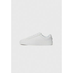 トミー ヒルフィガー メンズ スニーカー シューズ PREMIUM CUPSOLE - Trainers - white
