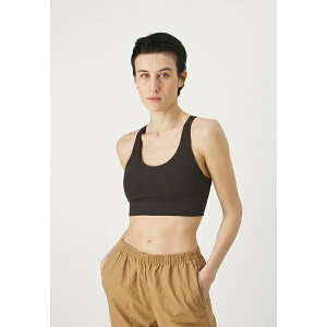 p^SjA fB[X tBbglX X|[c MAIPO MID IMPACT BRA - Light support sports bra - black