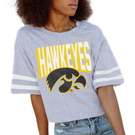 ゲームデイ レディース Tシャツ トップス Iowa Hawkeyes Gameday Couture Women's No Shortcuts Drop Shoulder Sleeve Stripe Cropped TShirt Gray