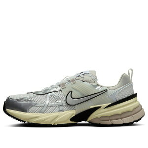 Nike iCL Y Xj[J[ yNike V2K Run 'Summit White Metallic Silver' HJ4497-100z TCY US_9.5(27.5cm)