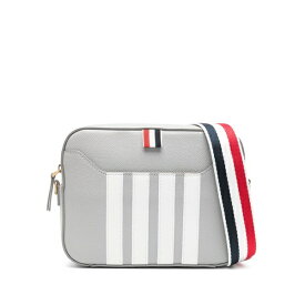 トムブラウン メンズ ショルダーバッグ バッグ Small Camera Bag With Rwb Strap & 4 Bar Stripes In Pebble Grain Leather Lt Grey