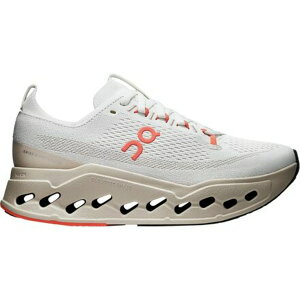 �I�� �����j���O ���f�B�[�X �u�[�c �V���[�Y Cloudsurfer Max Running Shoe - Women's Ivory/Salmon
