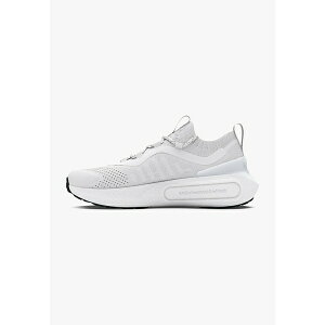 A_[A[}[ fB[X tBbglX X|[c PHANTOM 4 - Training shoe - white