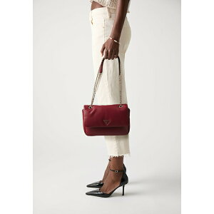 QX fB[X V_[obO obO SUNETRA CONVERTIBLE XBODY FLAP - Cross body bag - red