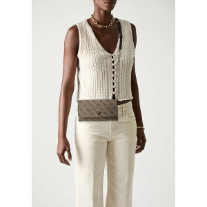 QX fB[X V_[obO obO NOELLE II XBODY FLAP ORGANIZER - Cross body bag - latte/brown