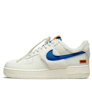 Nike �i�C�L ���f�B�[�X �X�j�[�J�[ �y(WMNS) Nike Air Force 1 '07 'Sherpa Fleece' DO6680-100�z �T�C�Y US_9(26.0cm)