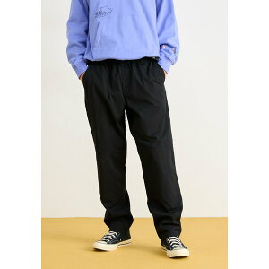 m[XtFCX Y JWApc {gX BETA BELTED PANT - Trousers - black