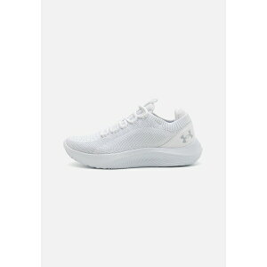 A_[A[}[ Y oXPbg{[ X|[c DYNAMIC 2 - Training shoe - white