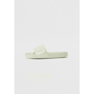 g~[qtBK[ fB[X T_ V[Y FLAG POOL SLIDE - Mules - misty sage