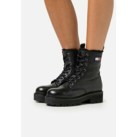 トミーヒルフィガー レディース ブーツ シューズ URBAN TUMBLED - Platform ankle boots - black