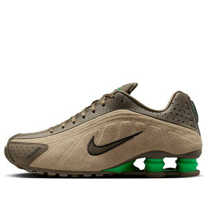 Nike �i�C�L ���f�B�[�X �X�j�[�J�[ Olive Khaki/Khaki/Green Shock/Olive Khaki �y(WMNS) Nike Shox R4 'Olive Khaki' HQ7739-200�z �T�C�Y US_7.5(24.5cm)