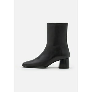 tBbpR[ fB[X u[c V[Y EILEEN BOOT - Classic ankle boots - black