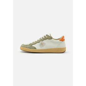 ブラウアー メンズ スニーカー シューズ MURRAY - Trainers - white/green