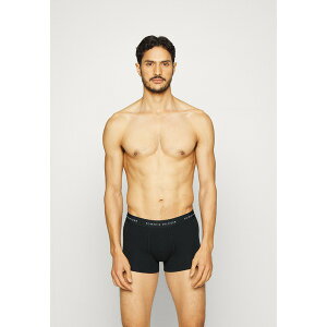 g~[ qtBK[ Y T_ V[Y TRUNK 3 PACK - Pants - black