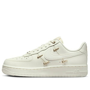 Nike �i�C�L ���f�B�[�X �X�j�[�J�[ �y(WMNS) Nike Air Force 1 Low 'White Mini Gold Swooshes' FV3654-111�z �T�C�Y US_W_13