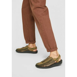 L[ Y T_ V[Y UNEEK - Walking sandals - dark olive/black